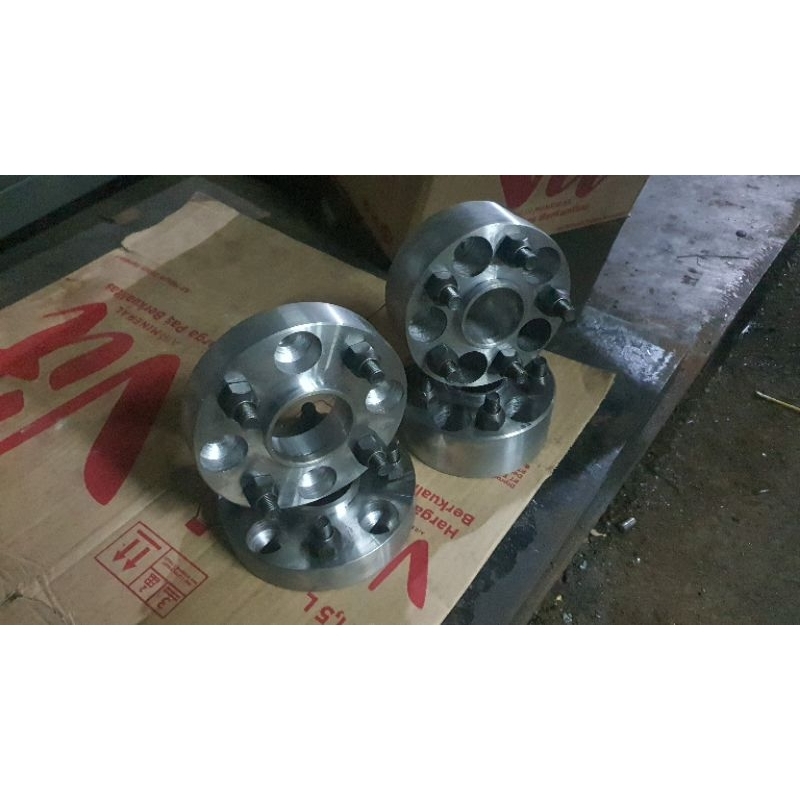 Adaptor velg mobil kijang 5 cm 2pcs