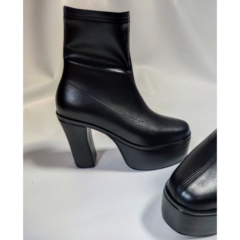 Kezona Agnia Series 13 Cm / sepatu boot wanita masa kini / sepatu boot wanita terbaru