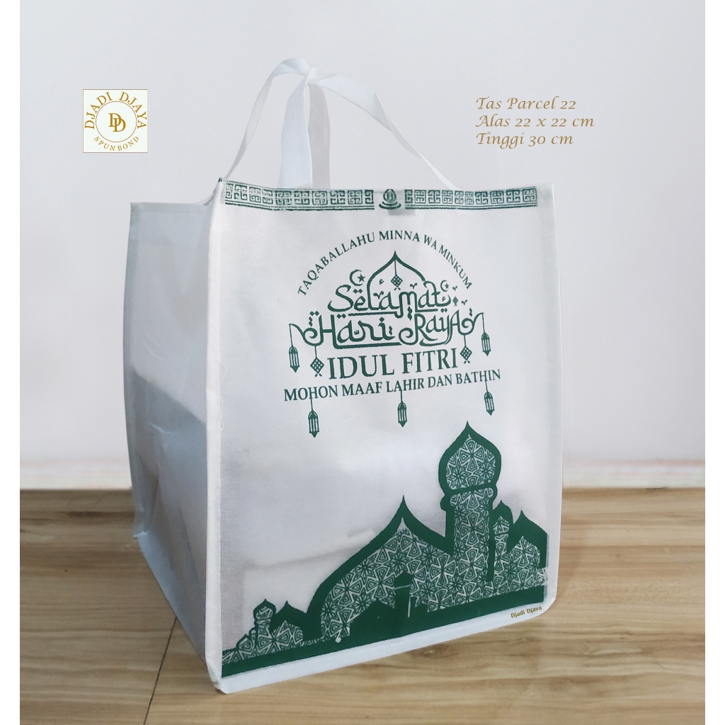 

Tas Goodie Bag Pita 22 Kotak Parcel Lebaran Idul Fitri Putih Hijau