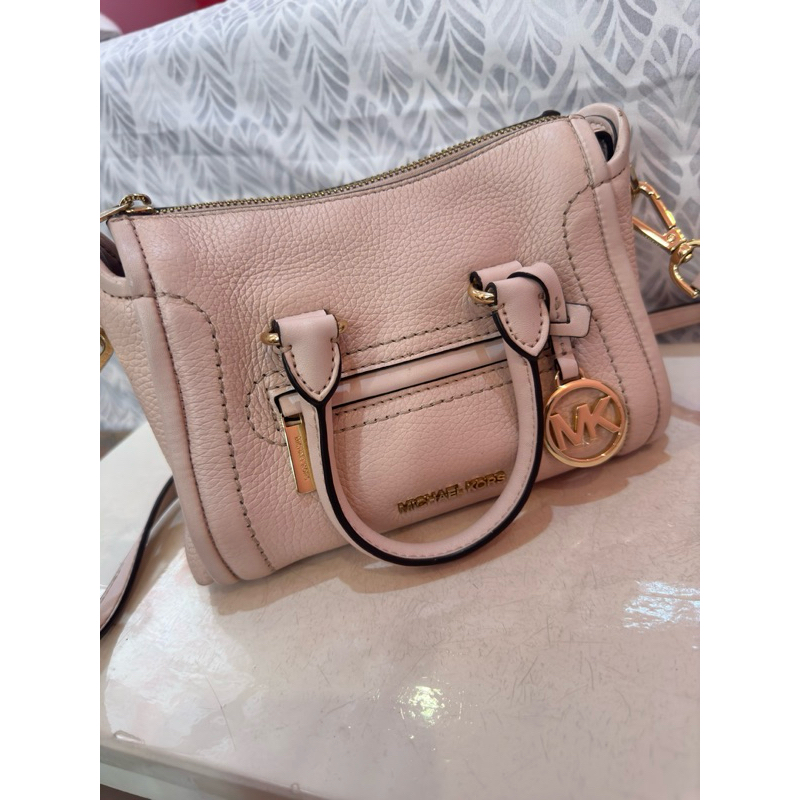 Preloved MK Carine