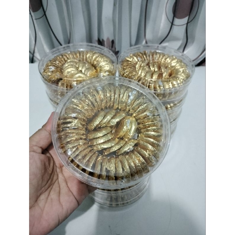 

Coklat koin Golden roundis isi 50pc