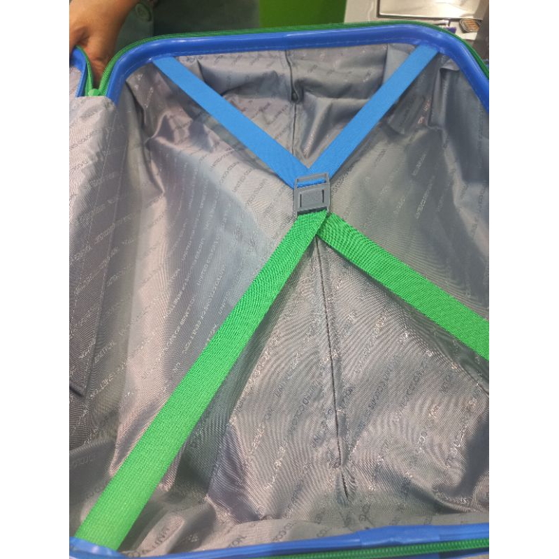 koper united colors of benetton 20 inch