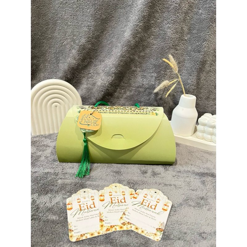 

Hampers Marwah Mewah series Raya 2025 By : Khal’scookies | isi 2 tabung uk 400ml