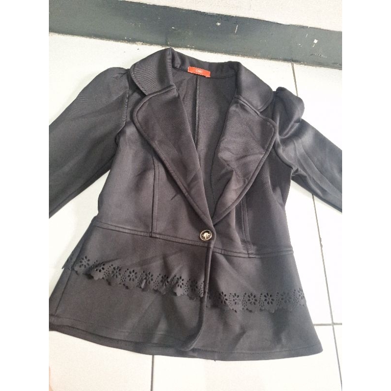 PRELOVED BLAZER HITAM SCUBA