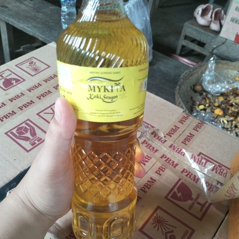 

1 karton mykita kemasan 800ml per botol(1 karton isi 12 botol)
