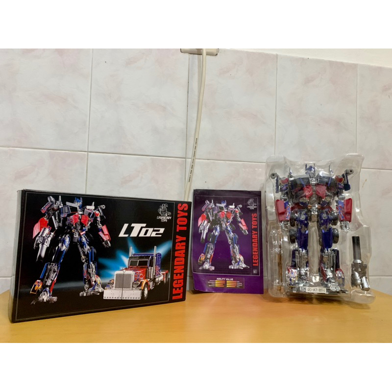 ACTION FIGURE OPTIMUS PRIME LT-02 legendary toys