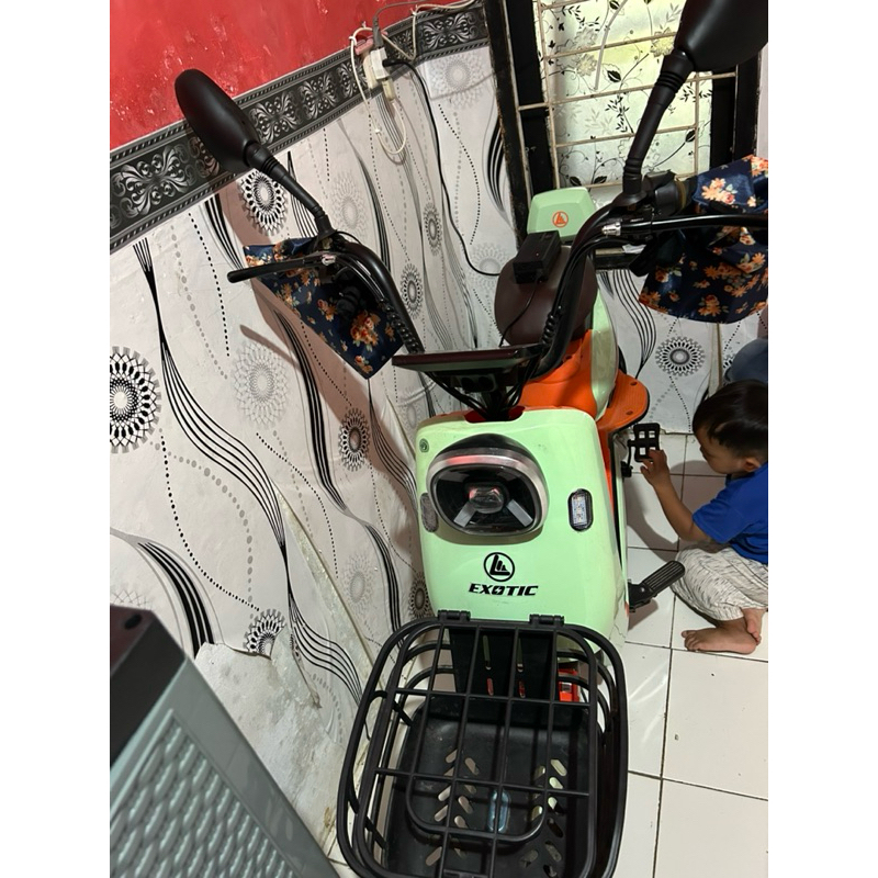 SEPEDA LISTRIK EXOTIC SECOND