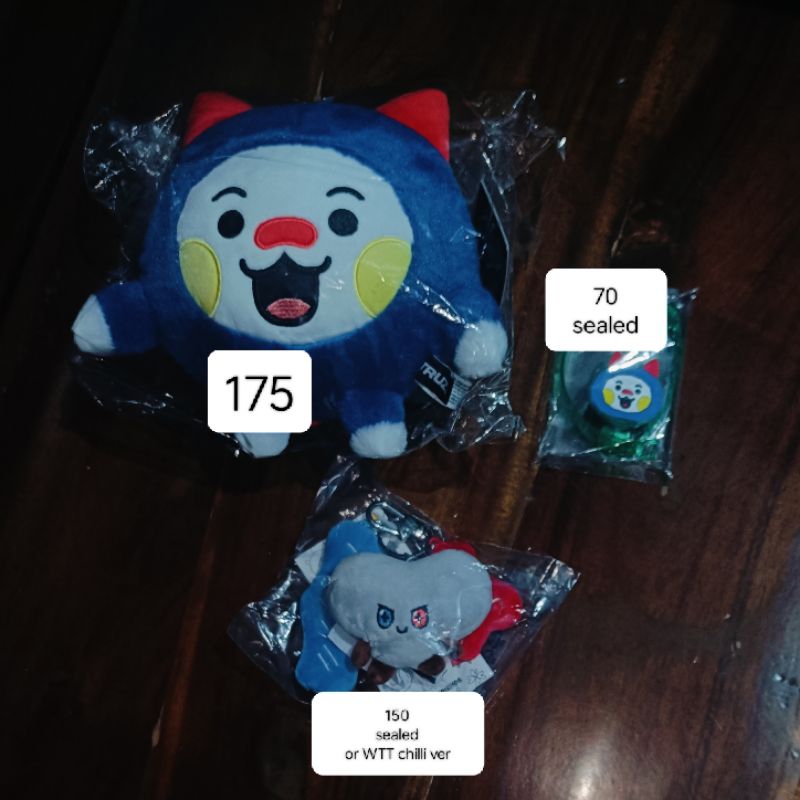 TRUZ TREASURE OFFICIAL Woopy standing medium gatcha Bonbon impressive keyring