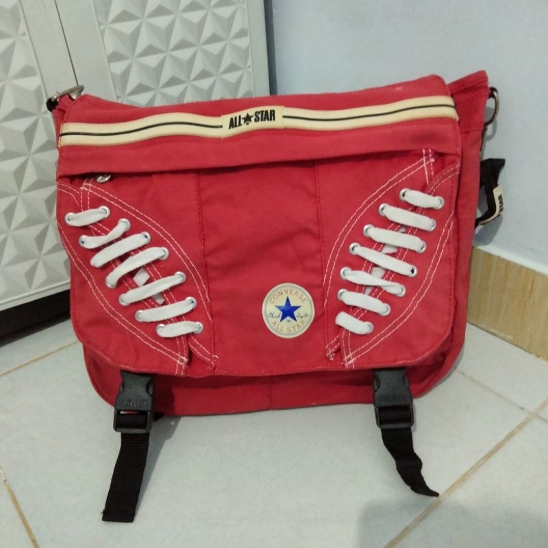 Tas messenger bag slempang Converse vintage
