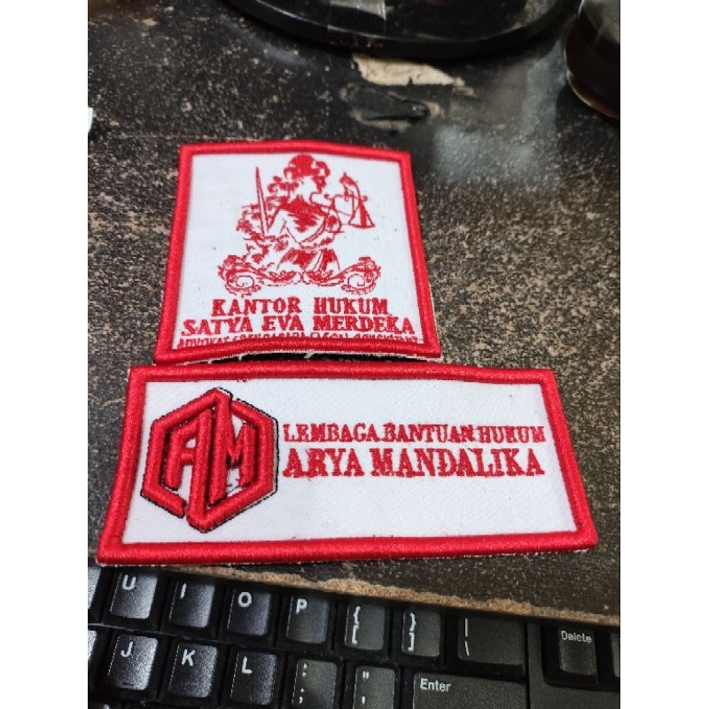 hukum logo kantor hukum advokat custom