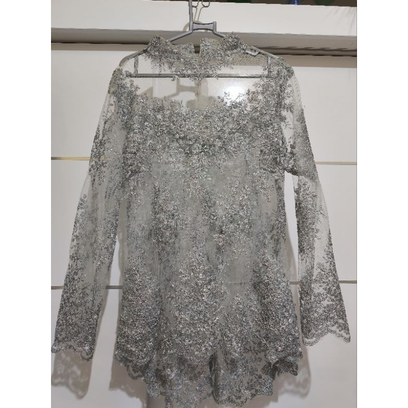 Baju Atasan Wanita Bordir Silver ( Preloved )