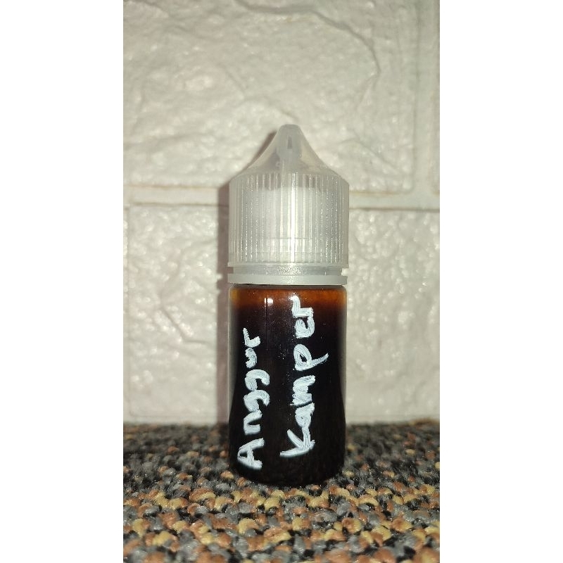 Essen Oplosan Anggur Kamper