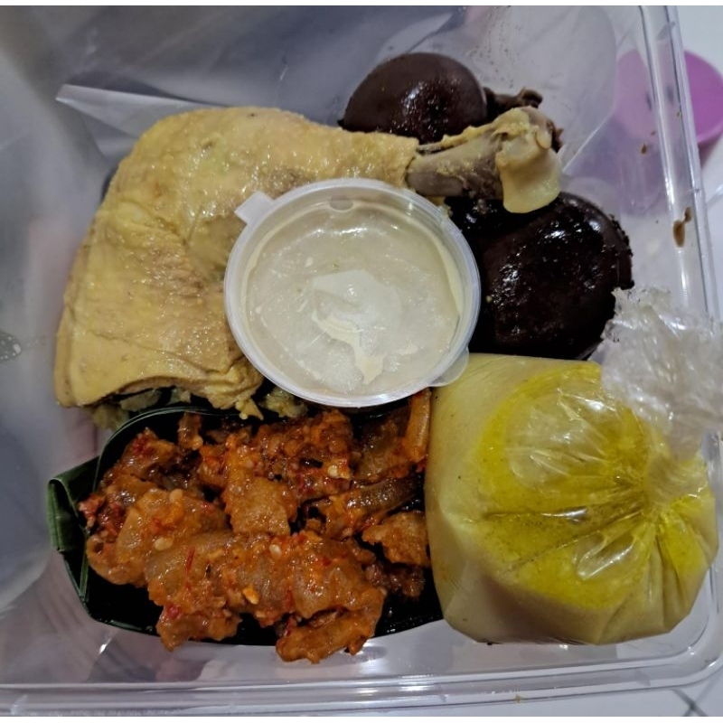 

Gudeg Komplit