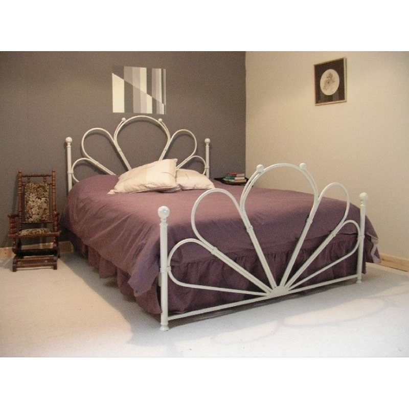 tempat tidur modern terbaru// ranjang besi minimalis