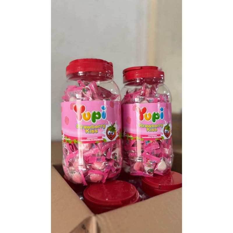 

Permen Yupi Strawberry Toples