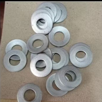 ring plat CEKUNG washer spring 

Disc washer/BELLEVILLE SPRING washer.
ring cekung orginal M8 zinc G
