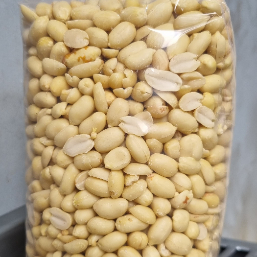 

Kacang Tanah Kupas Mentah Ukuran Besar 41/51