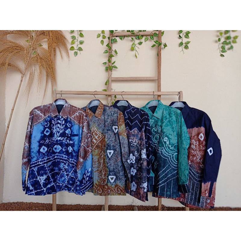 Kemeja Sasirangan khas Kalimantan Selatan Banjarmasin