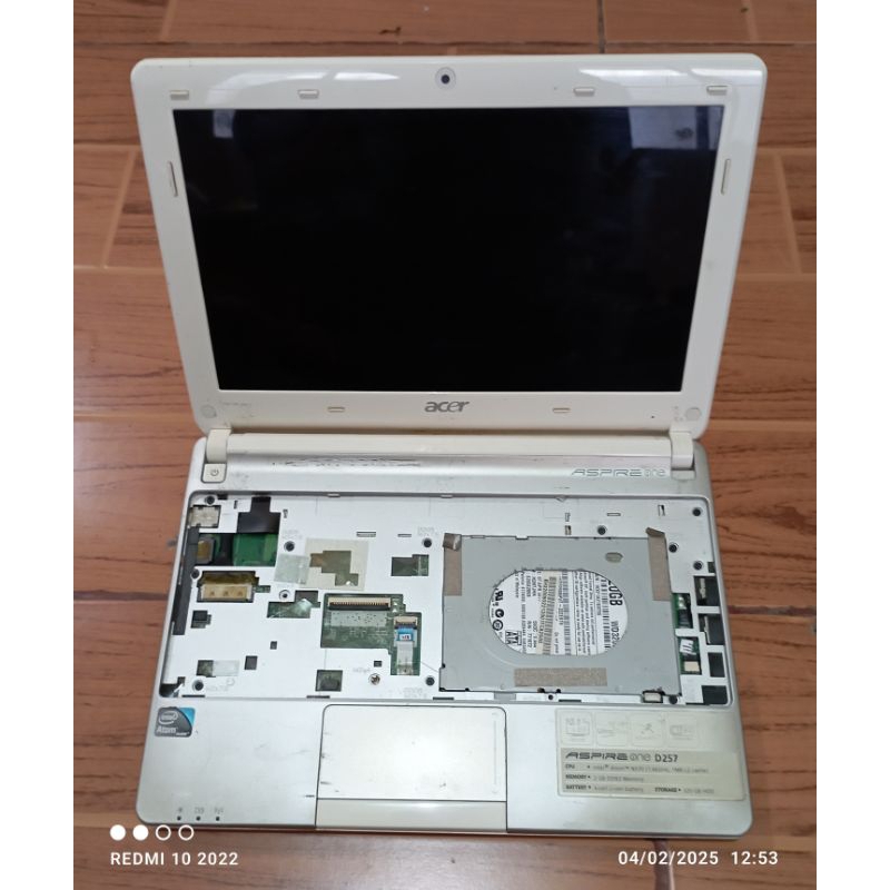Notebook Acer Aspire One D257 Intel Atom DDR3 kondisi MATOT tidak ada keyboard & Charger