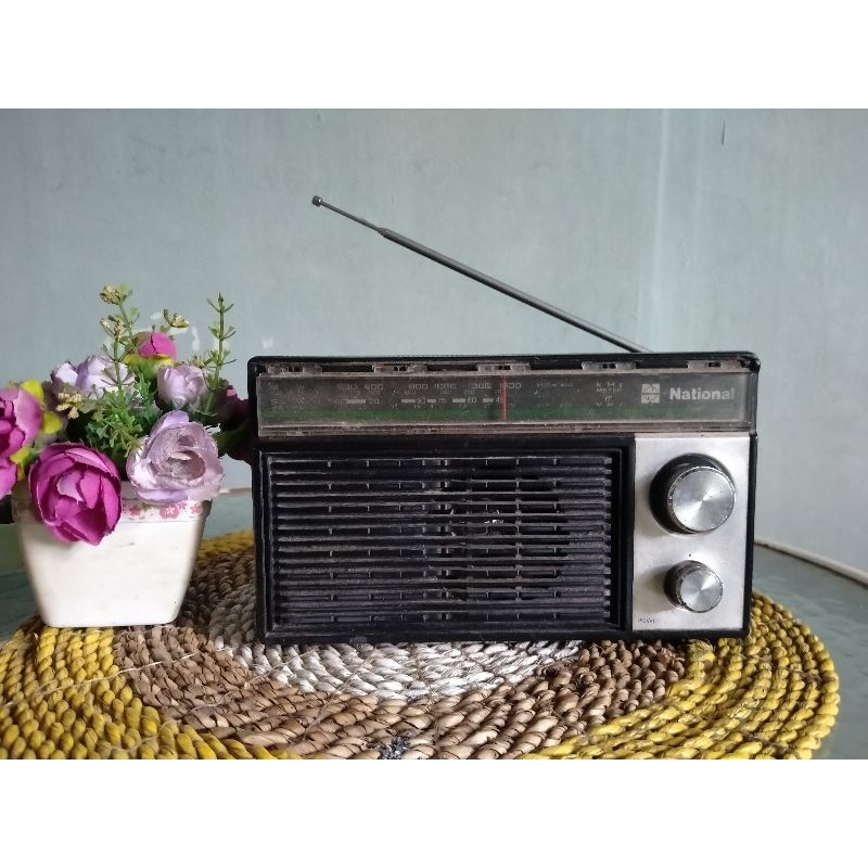 Radio National R-4210Y nyala sudah FM