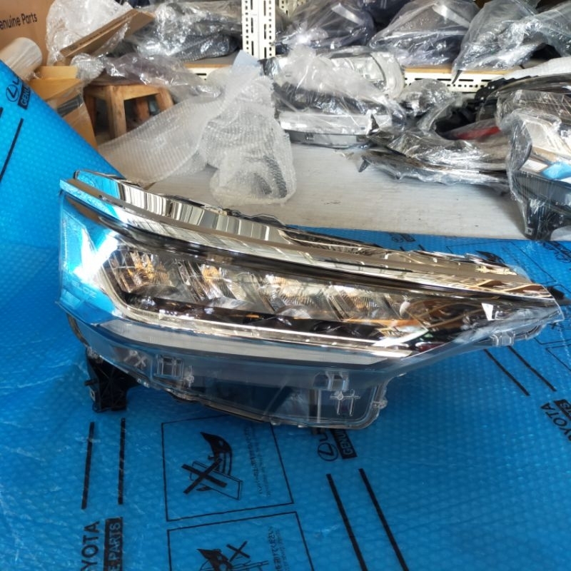 HEADLAMP LAMPU DEPAN MOBIL TOYOTA AVANZA VELOZ 2021 2022 2023 ORIGINAL KANAN