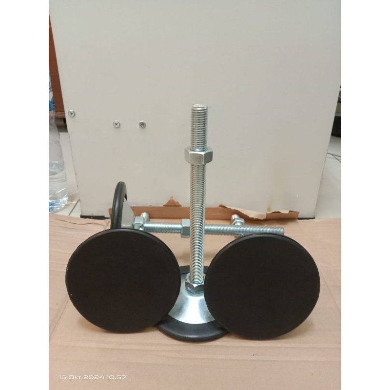 kaki adjuster conveyor M12*15cm+karet adjuster foot table