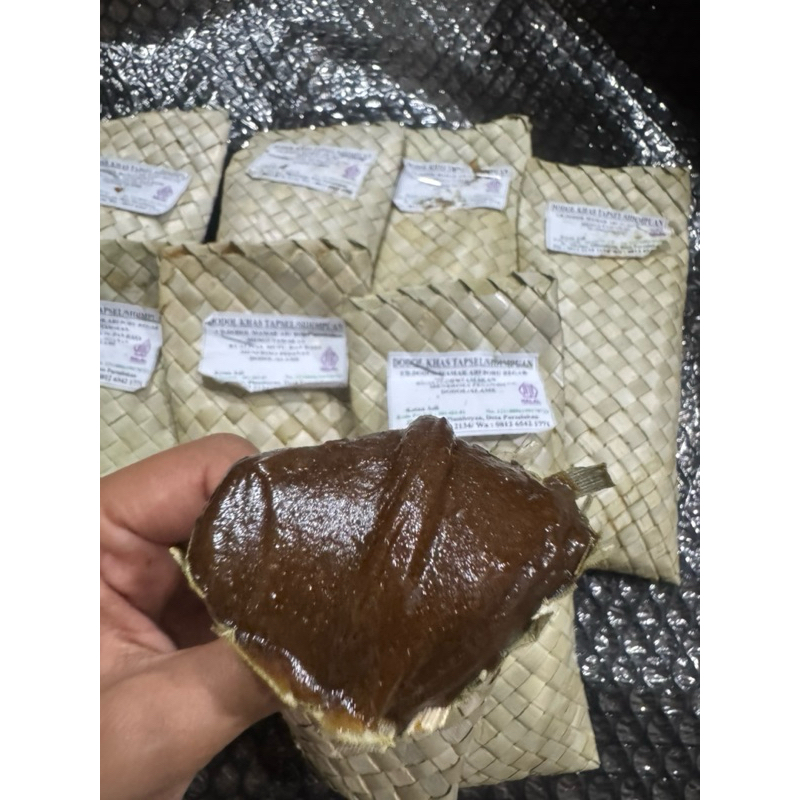 

Dodol khas Tapsel/Padangsidempuan