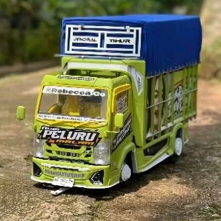 miniatur truk oleng terpal kotak full variasi lampu bonus terpal segitiga