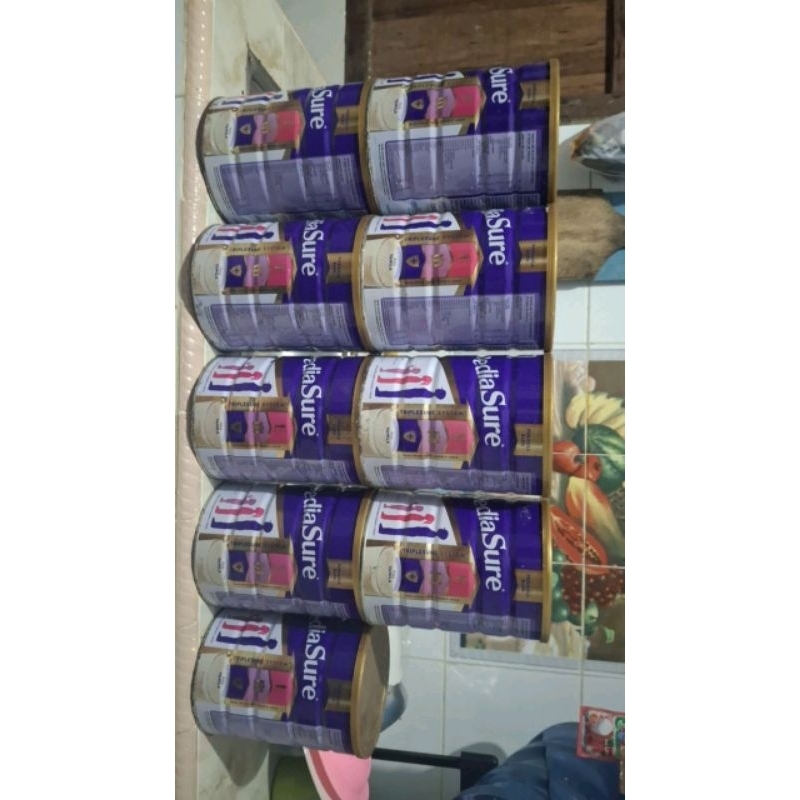 

kaleng bekas susu