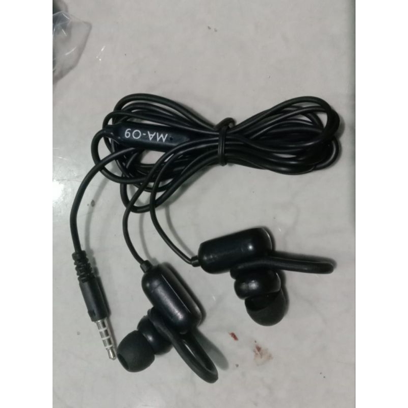 Headset suara jernih ngebass