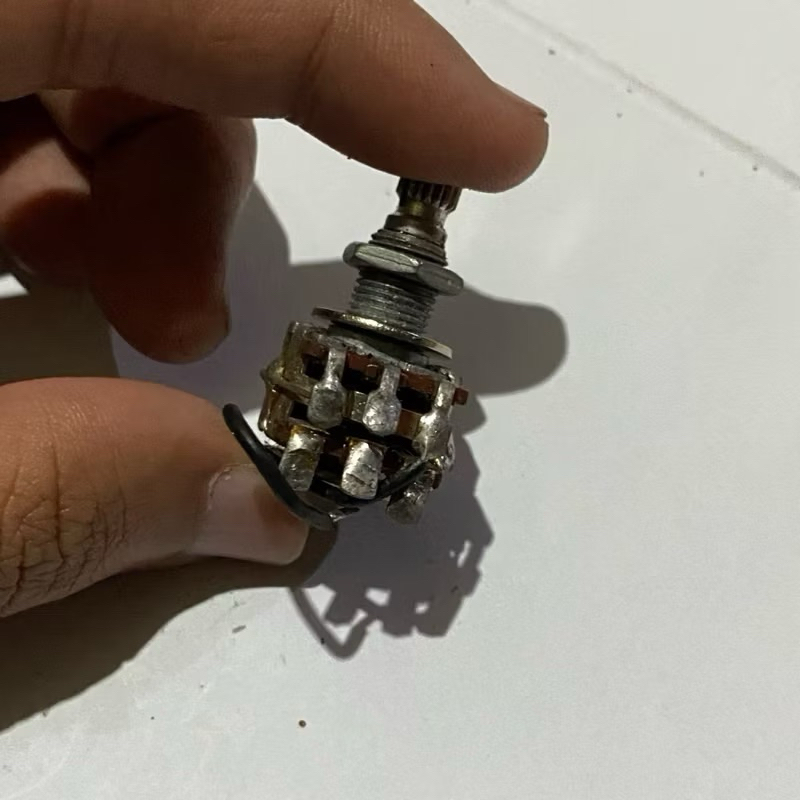 Potensio Tumpuk Double Balance Preamp Bass Aktif 250K