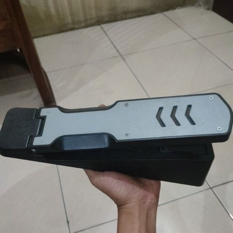 hit hat dum elektrik