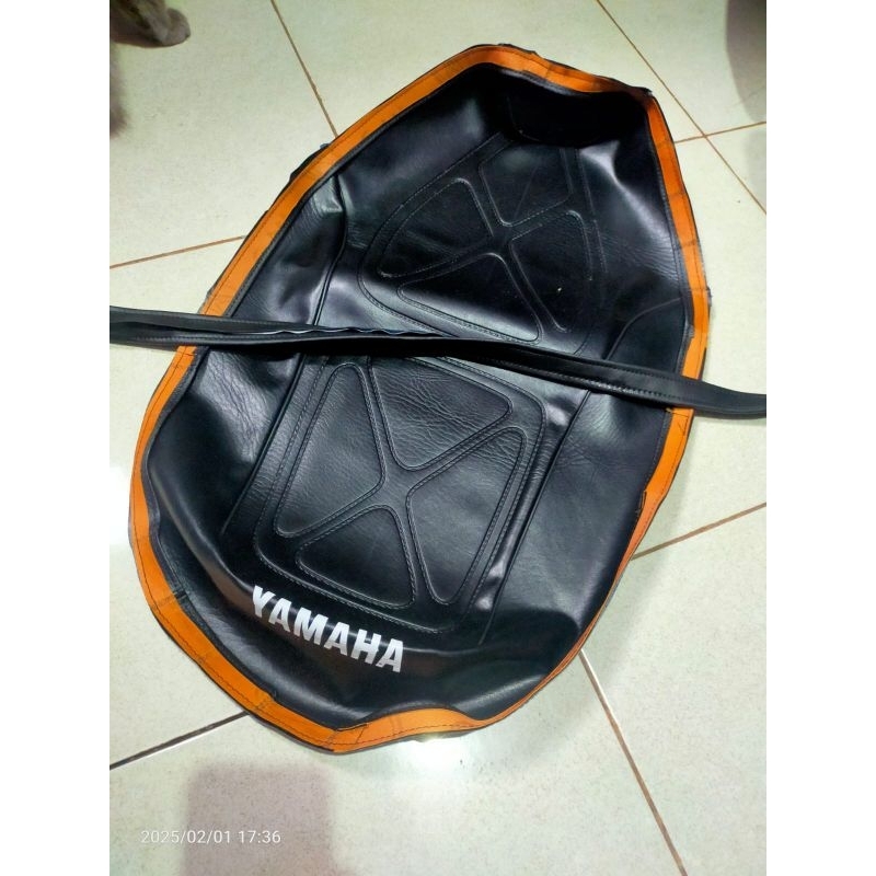bungkus jok Yamaha v80 kulit jok Yamaha robot model standar