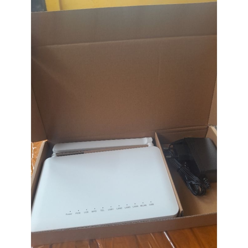 ONT ZTE F670L DUAL BAND  NEW GRES