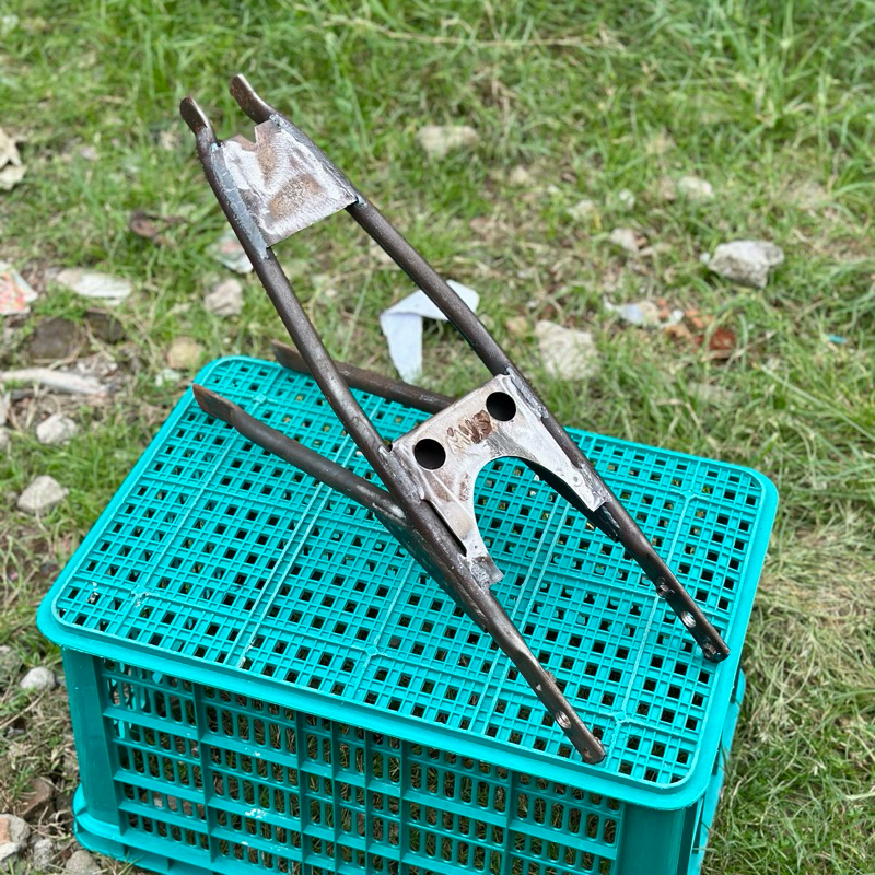 BUNTUTAN CB GL100 MJS NGANJUK SAMBUNGAN RANGKA CB GL100 MJS NGANJUK