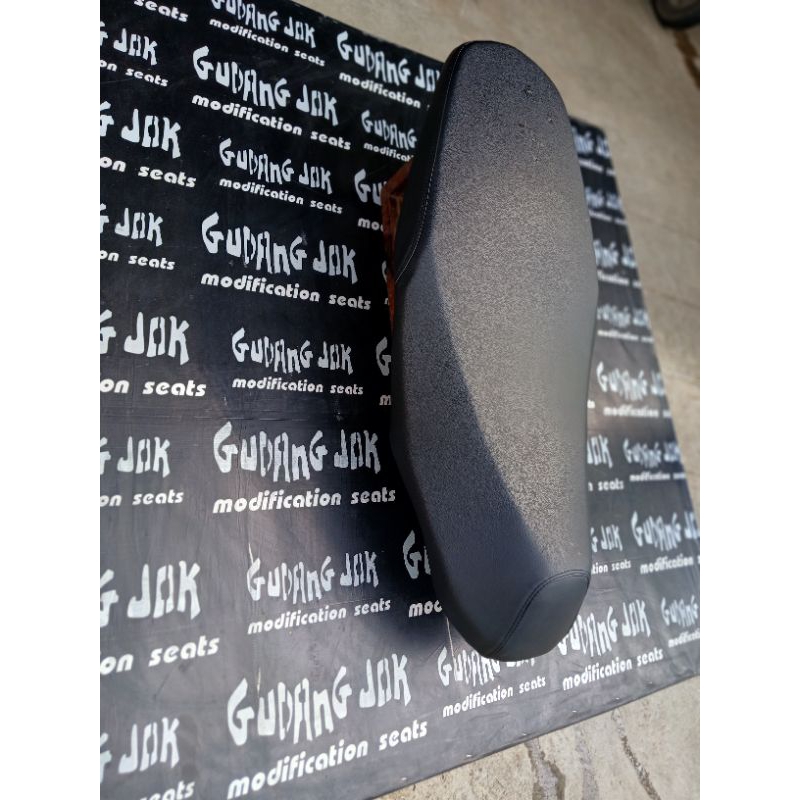 jok xmax slim dengan jok original ,xmax tipe lama
