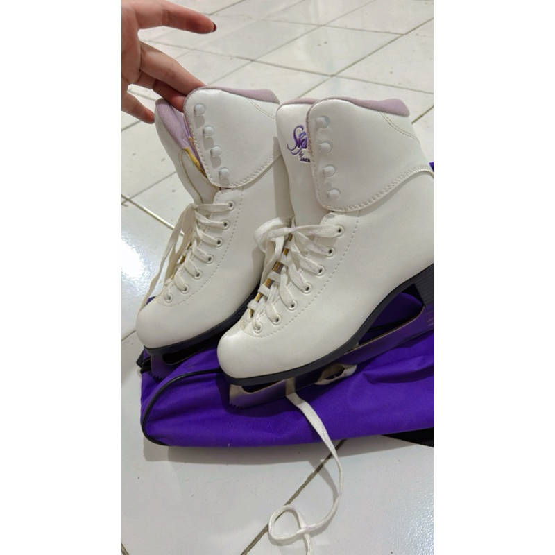 Soft Skate By Jackson Sepatu Ice Skating