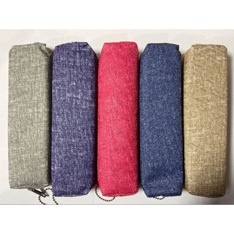 

KOTAK PENSIL KOTAK MOTIF