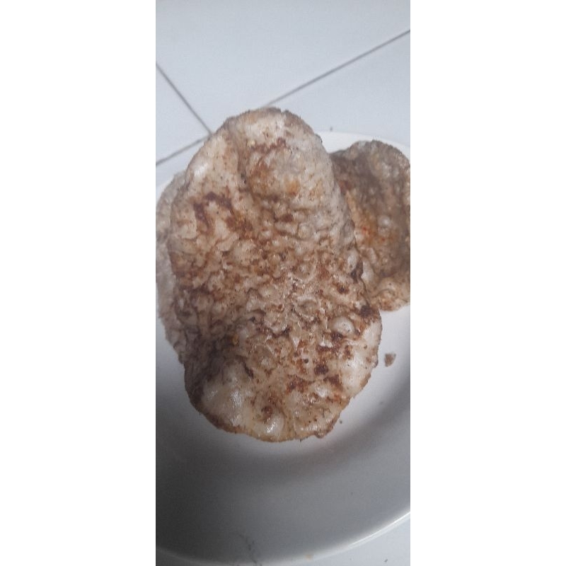 

kerupuk belok bumbu serundeng khas cirebon