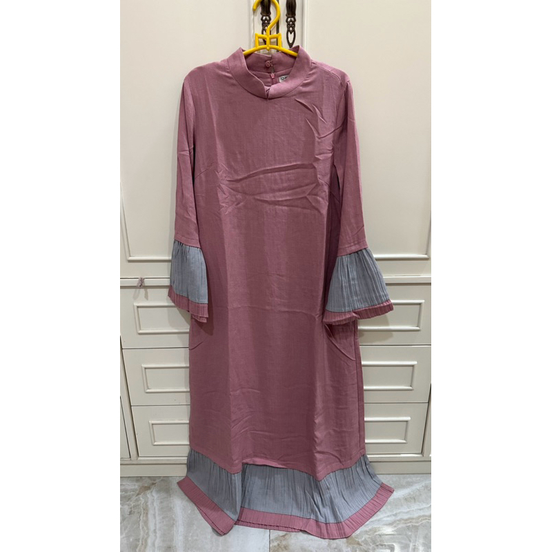 Dress Baju Gamis Muslim Wanita Pink Queensland PRELOVED