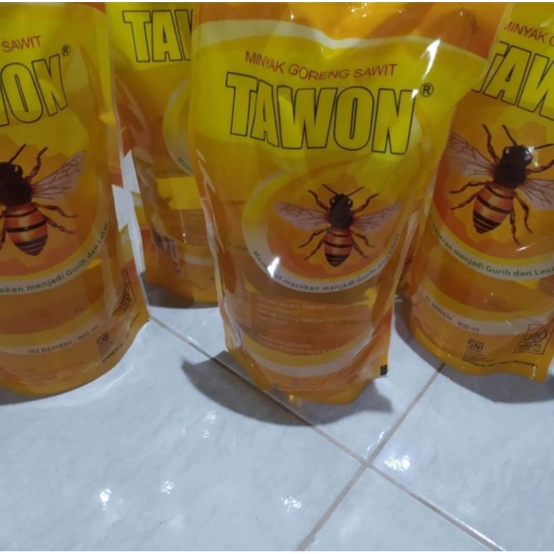 

Minyak goreng tawon kemasan 900ml