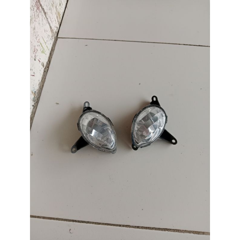 lampu sein depan Fino karbu bekas original