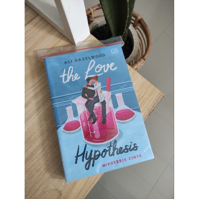 The Love Hypothesis (Hipotesis Cinta) Preloved Novel