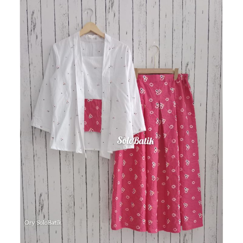 SETELAN BATIK SOLO MODERN MOTIF JUMPUTAN ASLI HANDMADE PUTIH PINK