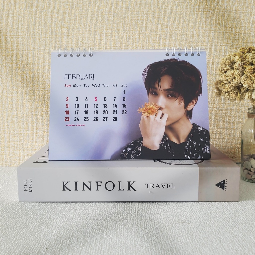 

KALENDER 2025 PARK JISUNG NCT 127 NCT DREAM 13 L