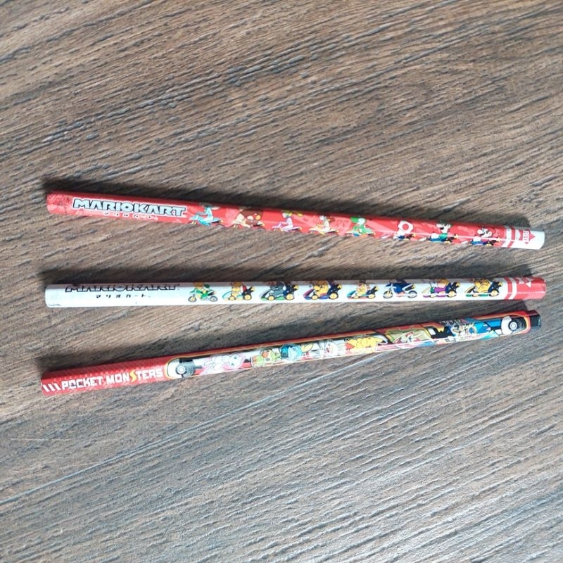

ATK - PENCIL SUPER MARIO ORIGINAL UNIVERSAL STUDIO JAPAN PENSIL 3PCS HARGA 1000 YEN