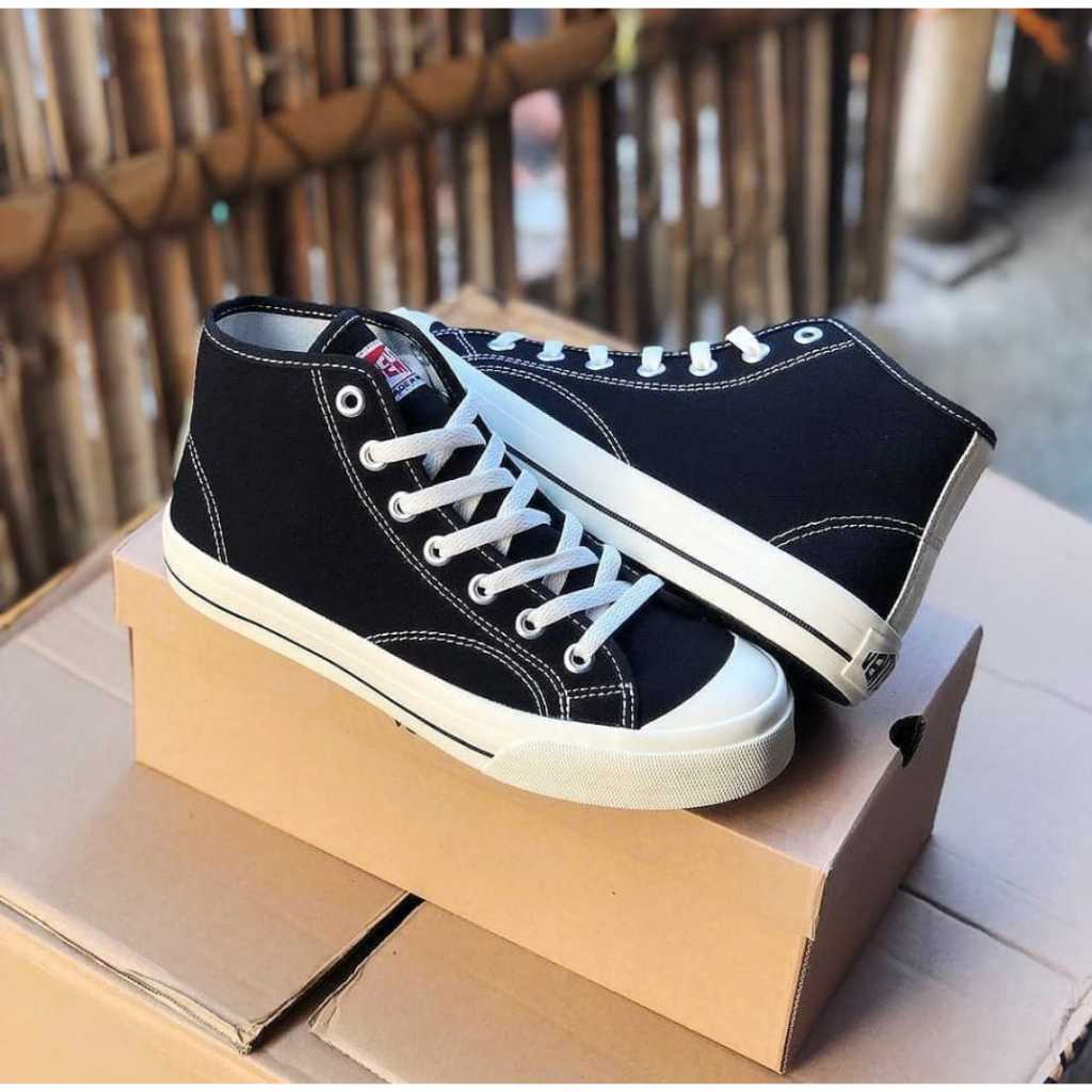 Sepatu Ventela Basic High Tinggi Hitam Putih Sneakers Pria Wanita