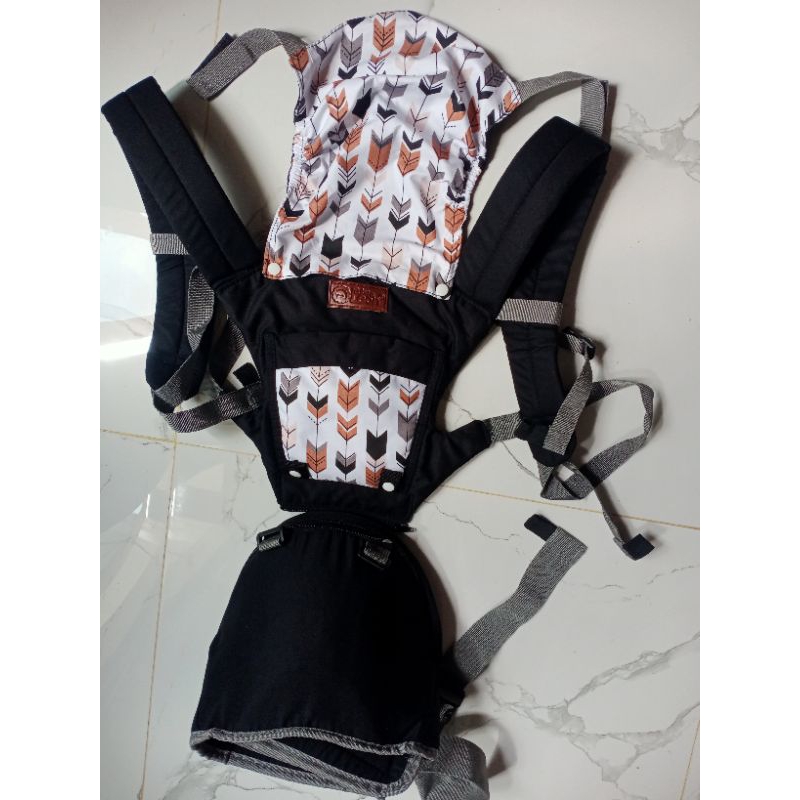 Gendongan Hipseat Baby Leon new