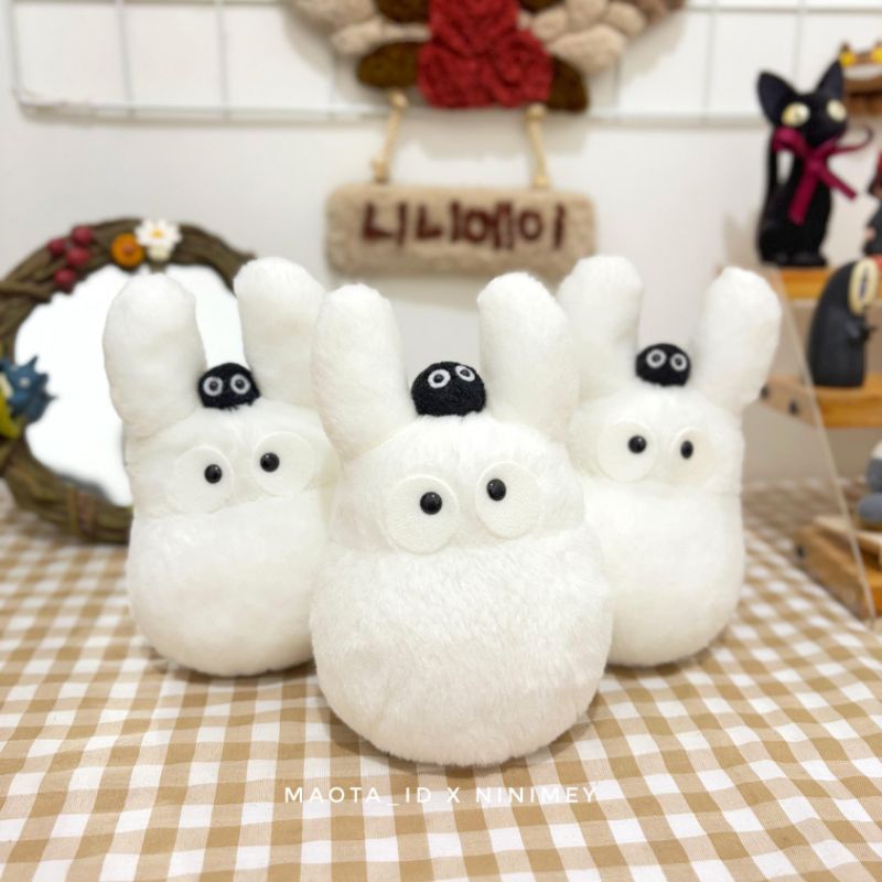 Totoro Plush / Boneka Totoro Putih Kutu / White Totoro Plush Studio Ghibli