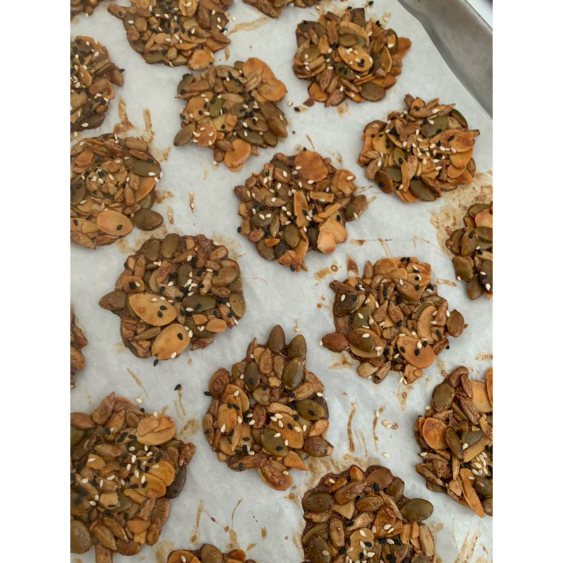 

Nut & Seed Cracker